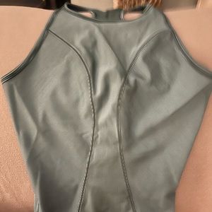 Lululemon Tank 6